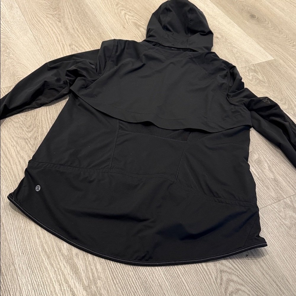 Lululemon Zip Up Jacket - Picture 5 of 5